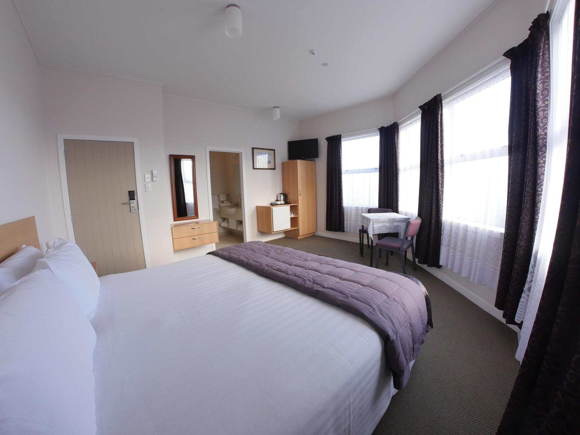 Masonic Hotel Waitara Buitenkant foto