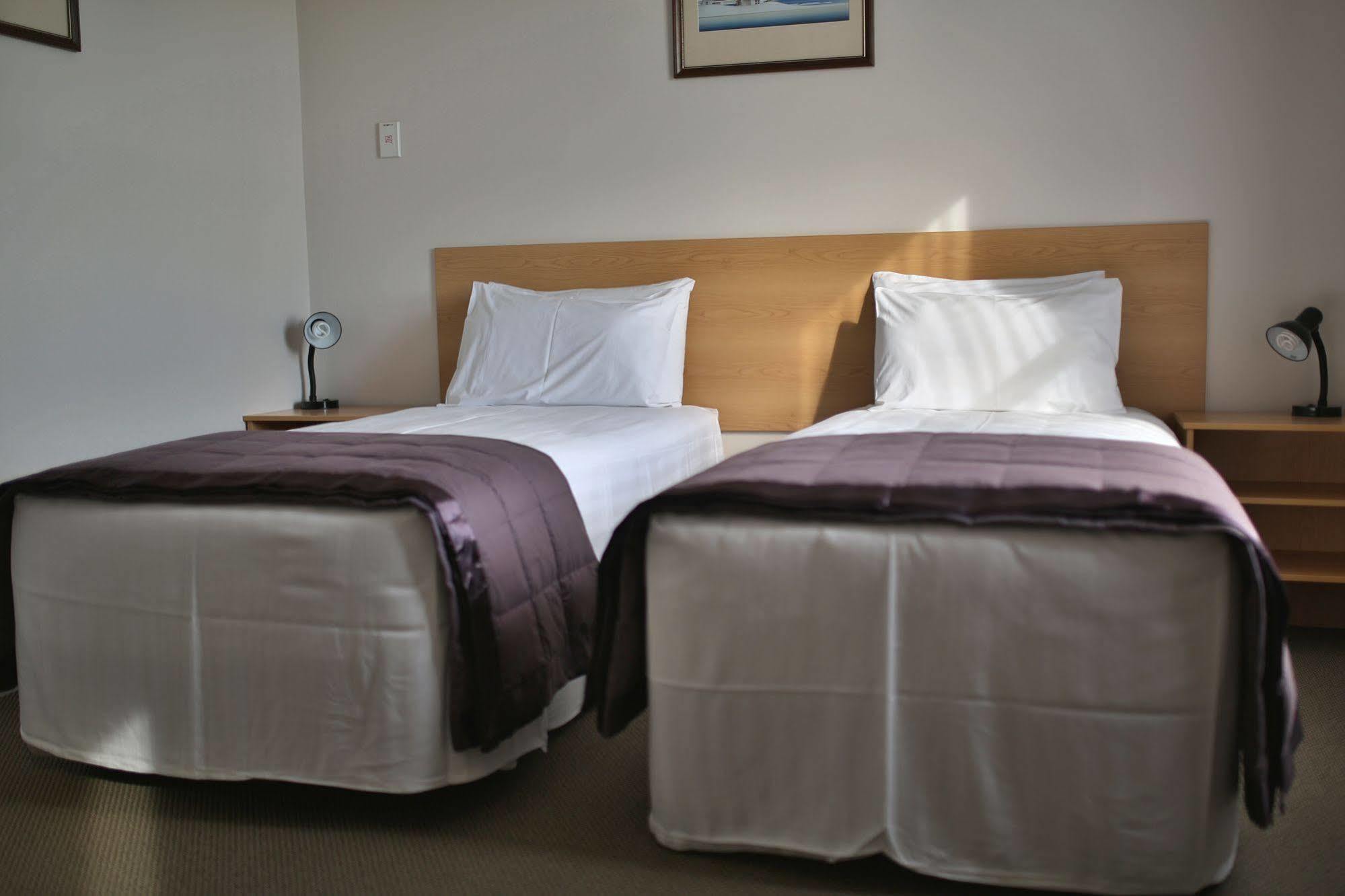 Masonic Hotel Waitara Buitenkant foto